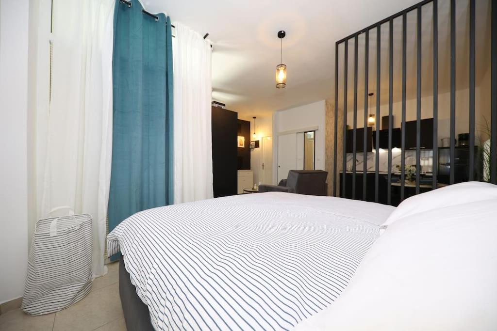 “Minipalais” Apartment In The Heart Of Zara Esterno foto